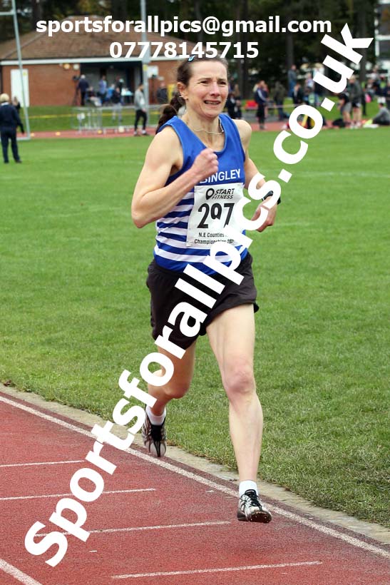 800 metres, NECAA Open Meeting, Morpeth, Sunday, October 18th. David T. Hewitson/Sports for All Pics